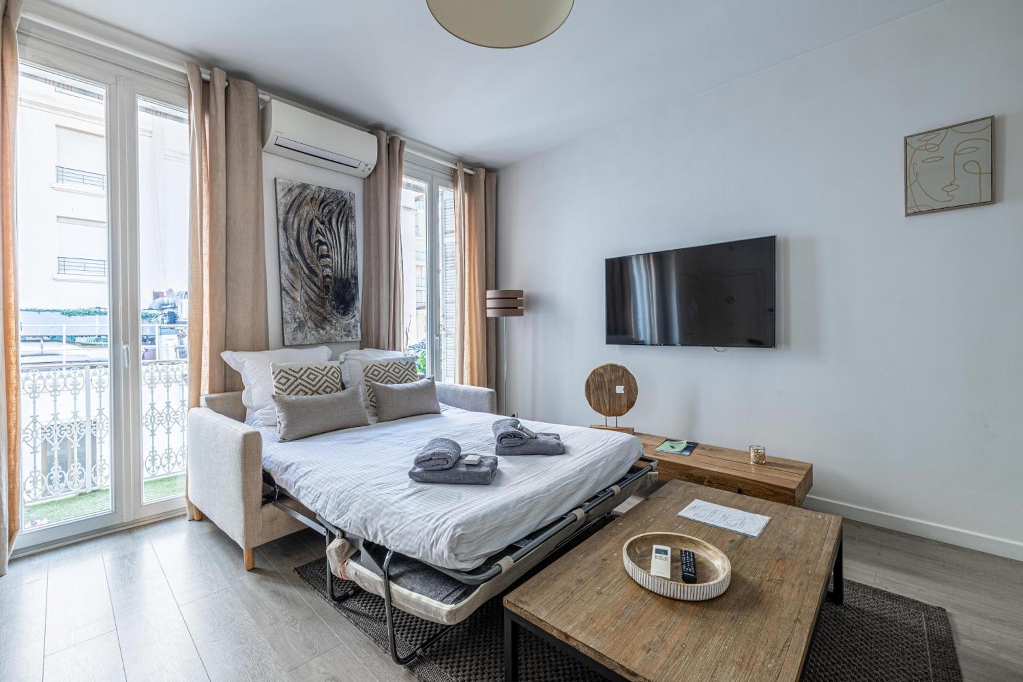 64m2 Face Majestic - 50m Palais & Plages Apartamento