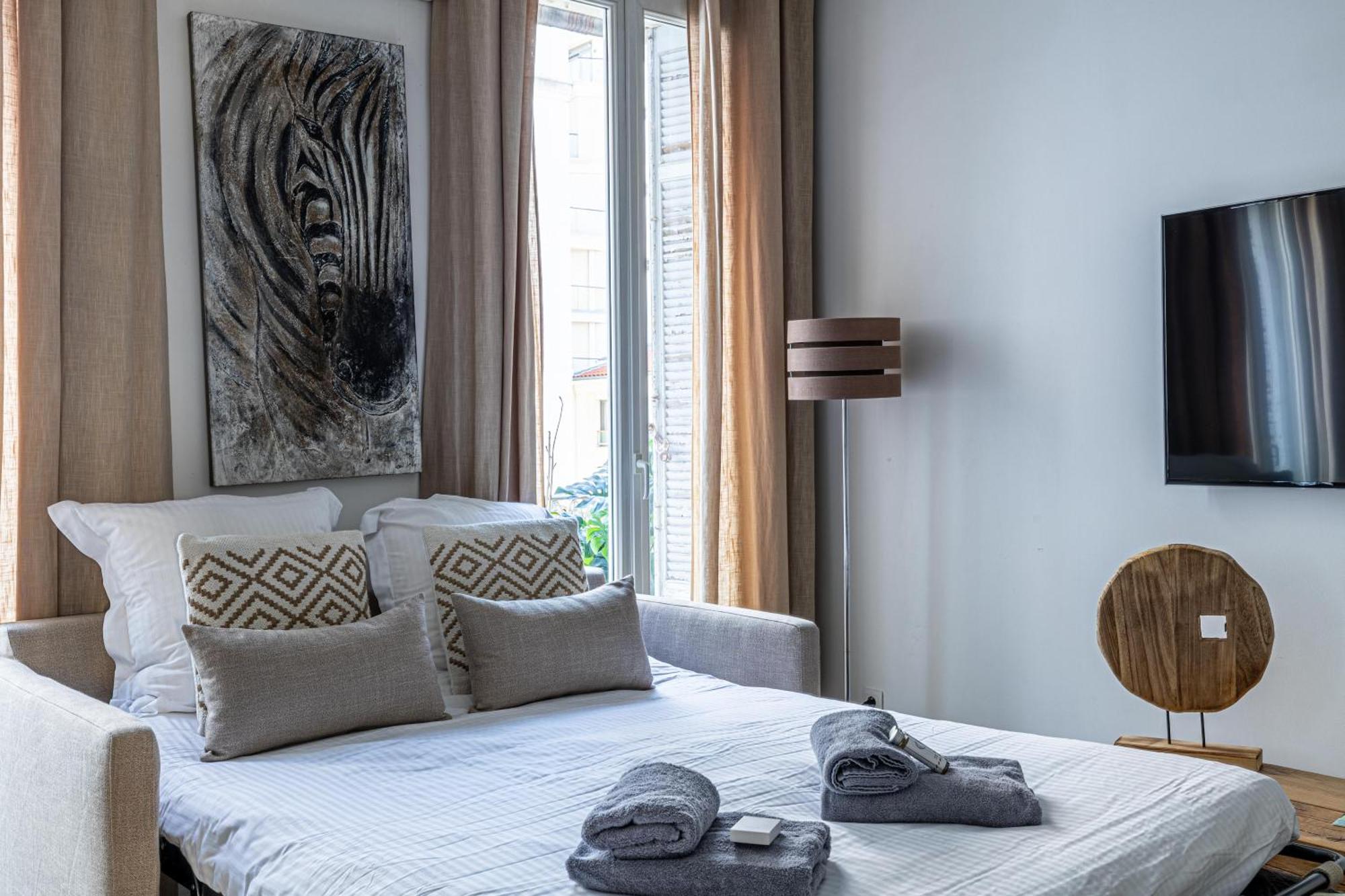 64m2 Face Majestic - 50m Palais & Plages Apartment *