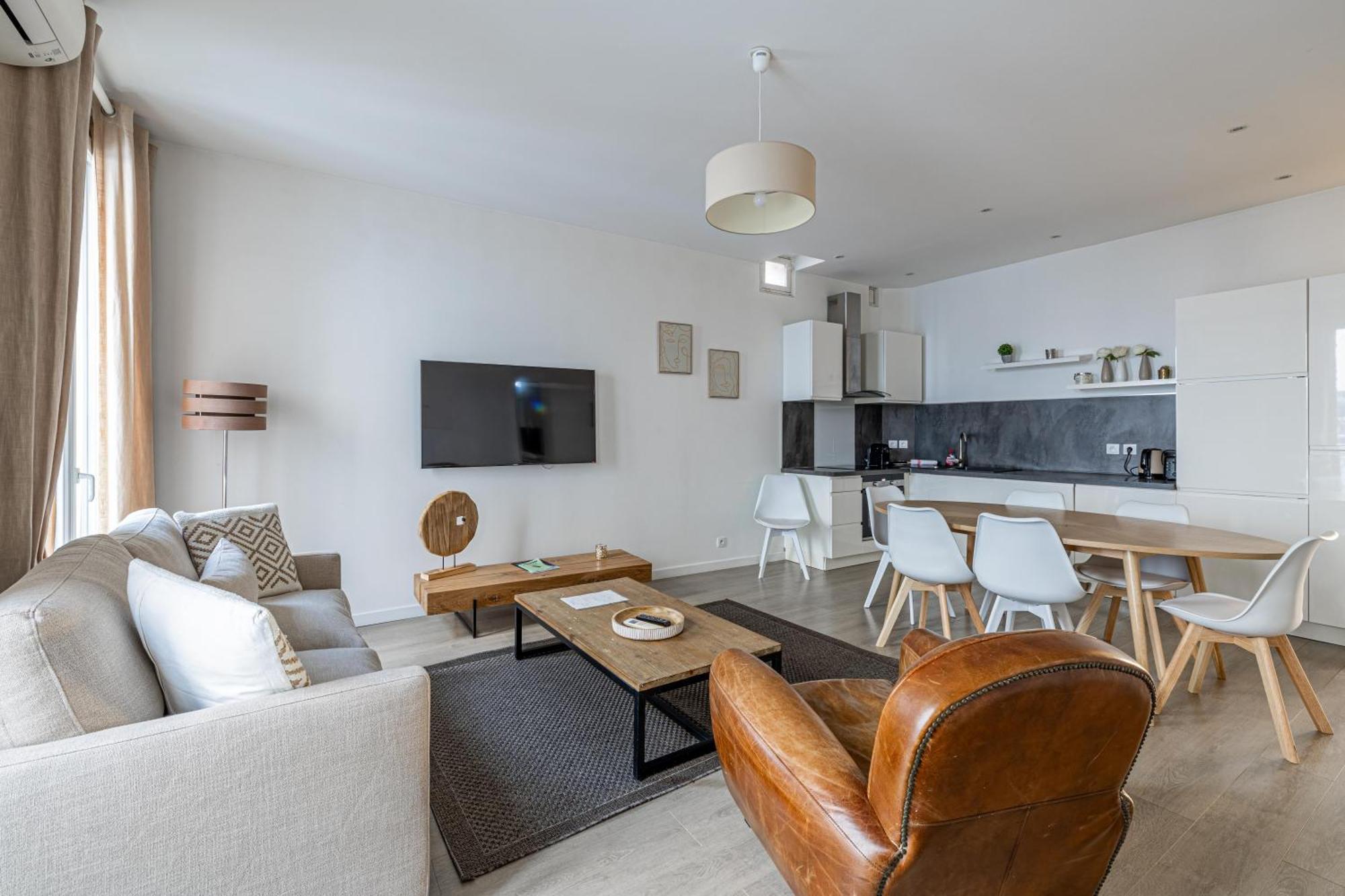 Appartement 64m2 Face Majestic - 50m Palais & Plages *