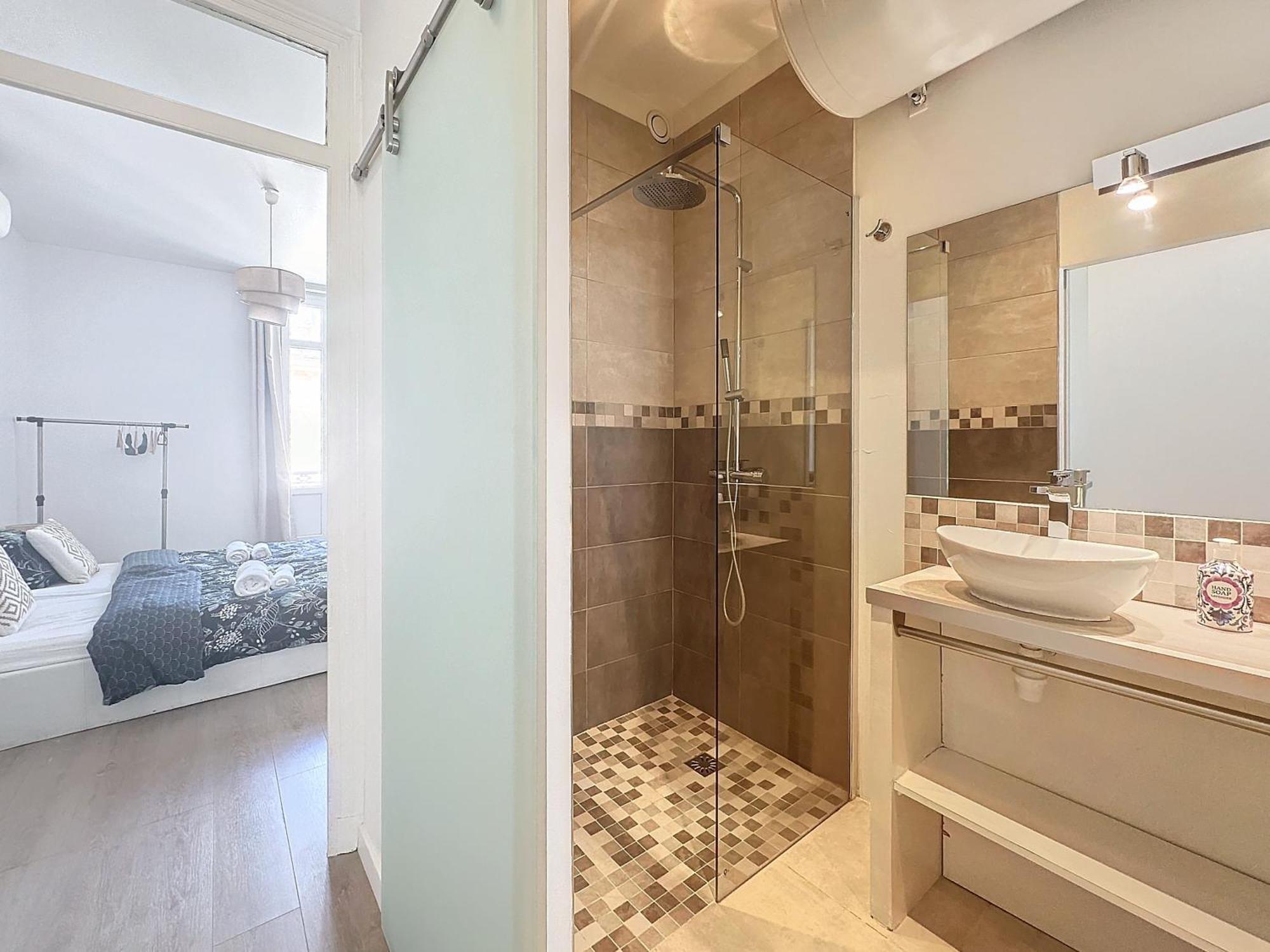 Apartment 64m2 Face Majestic - 50m Palais & Plages *